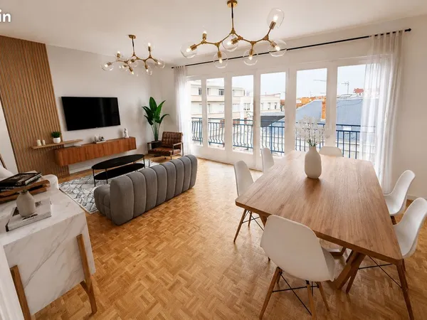 Superbe T4/T5 refait à neuf de 102 m² avec terrasse, traversant et vues imprenables sur Vichy