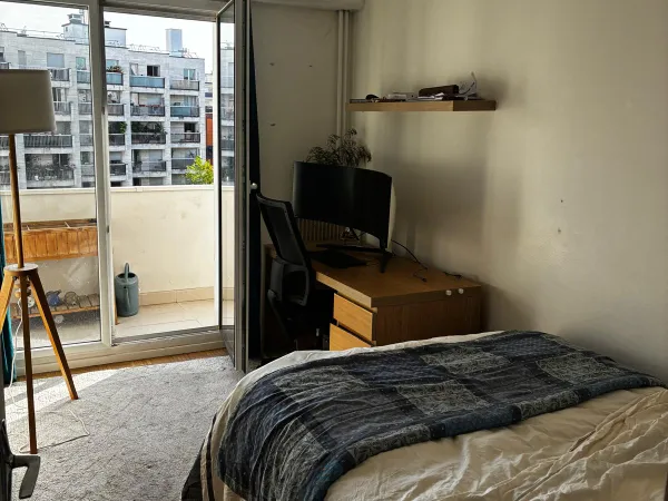 Loue chambre en colocation dans appartement