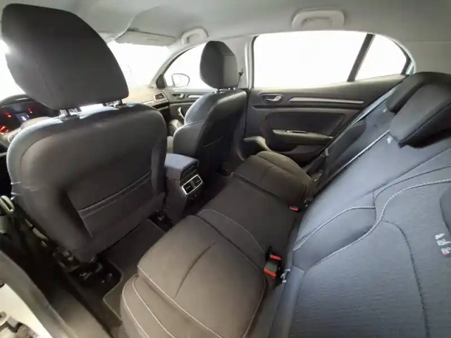 Renault Megane mégane iv berline blue dci 115 - 21n — photo 18