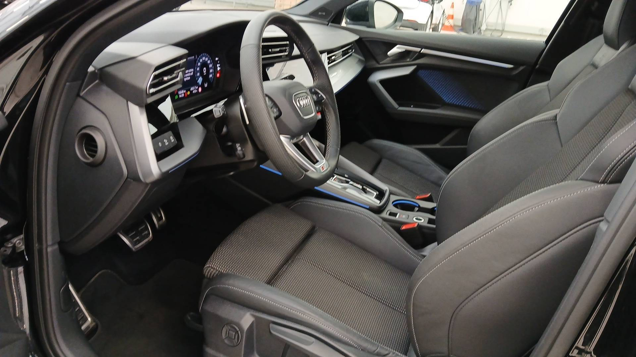 Audi A3 Sportback — photo 10