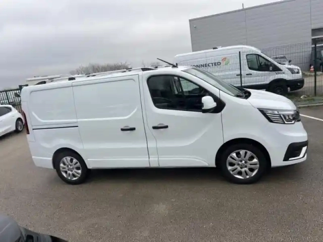 Renault Trafic fg l1h1 3t 2.0 blue dci 170ch grand confort edc — photo 4