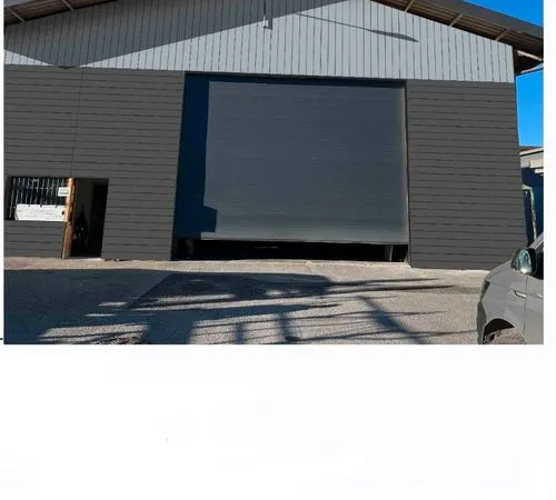 Local professionnel ZI Vongy
