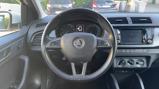 Skoda Fabia Combi 1.2 TSI 90 - Ambition – 2016 – 98168 km – Essence – Boîte Manuelle — photo 27