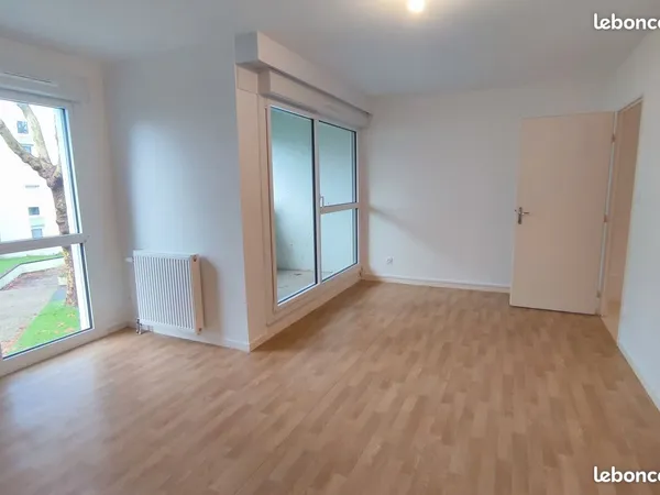 T2 meublé avec terrasse, jardinet et garage - brest cavale blanche