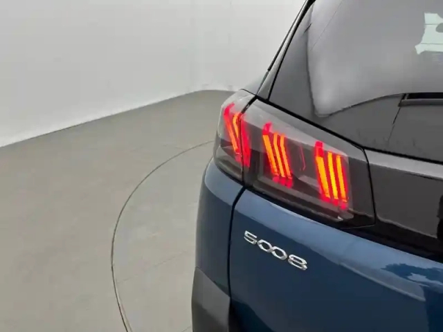 Peugeot 5008 bluehdi 130ch s&amp;s eat8 — photo 11