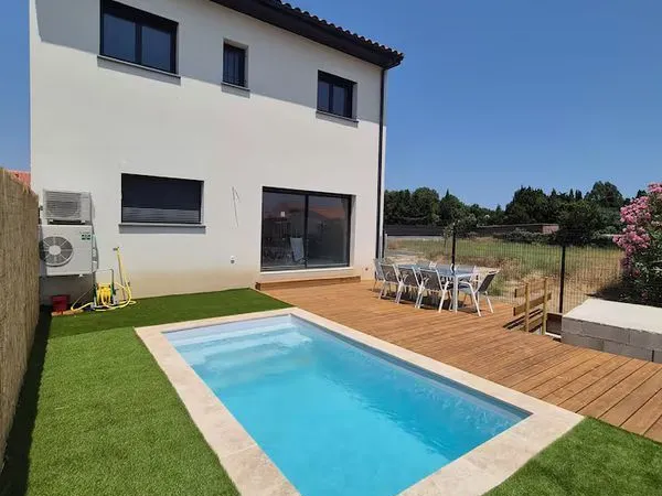Location Maison avec Jardin et piscine