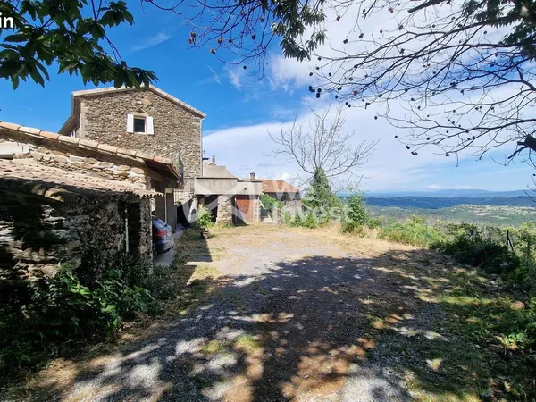 Maison 6 pièces 141 m²