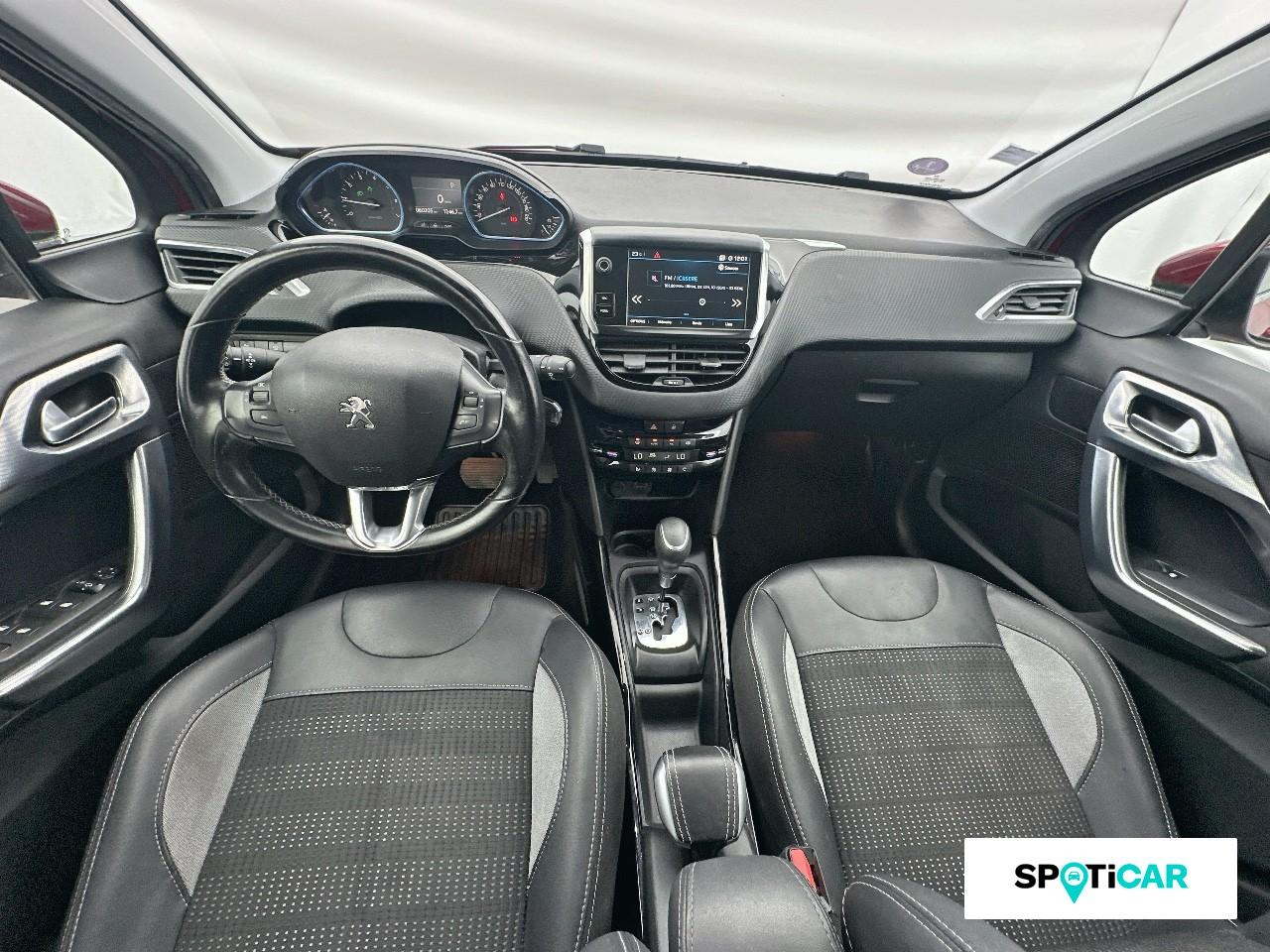 Peugeot 2008 1.2 puretech 110ch e6.c allure s&s eat6 — photo 8