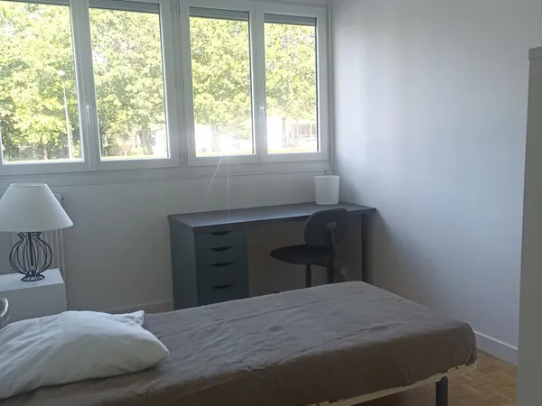 1 CHAMBRE DISPONIBLE COLO RENNES