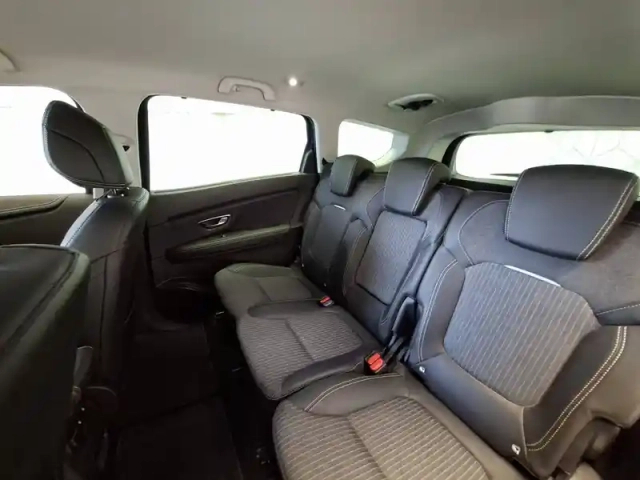 Renault Scenic grand  tce 140 — photo 21
