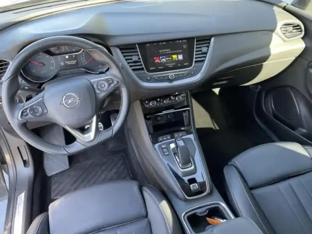 Opel Grandland X hybrid 225ch ultimate 10cv — photo 10