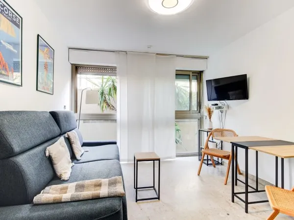 Nice Carré d'Or - Studio rénové à deux pas de la Promenade des Anglais