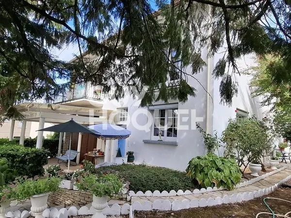 Maison 5 pièces 142 m²