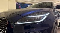 Jaguar E-Pace P300e PHEV 309ch R-Dynamic SE — photo 17