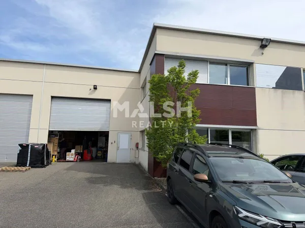 Local d'activité 700 m²