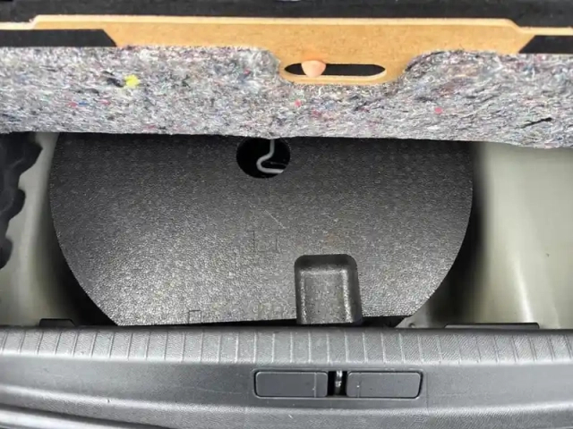 Peugeot 208 puretech 100 s&amp;s bvm6 style — photo 27