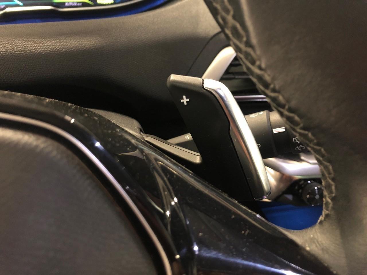 Peugeot 3008 hybrid 225 e-eat8 allure pack — photo 26