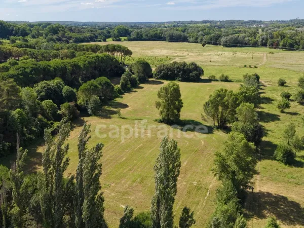 Terrain 21500 m²