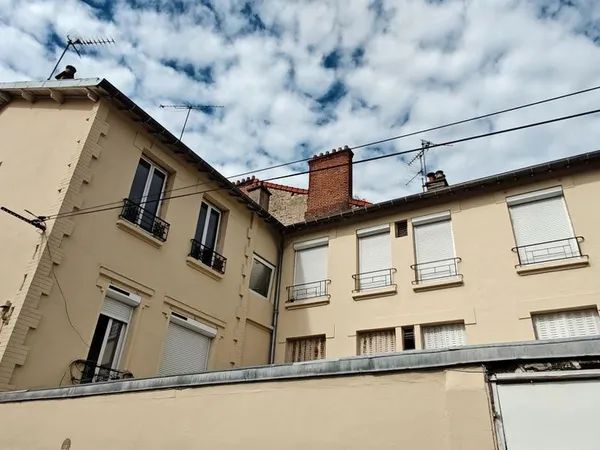 Particulier - Duplex 5 pièces de 76 m² au sol (avec cave) - 200m RER B Bagneux