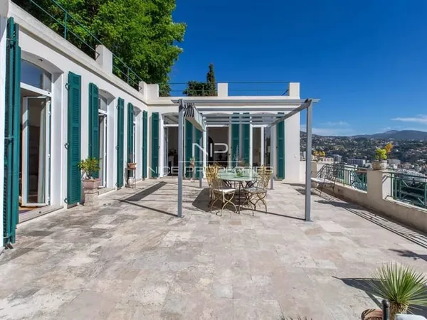 Superbe Villa style Art Déco 262 m2, 110 m2 terrasse, vue panora
