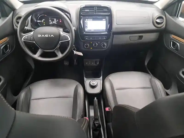 Dacia Spring — photo 13