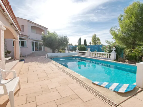 Maison contemporaine 9 pièces 172 m²
