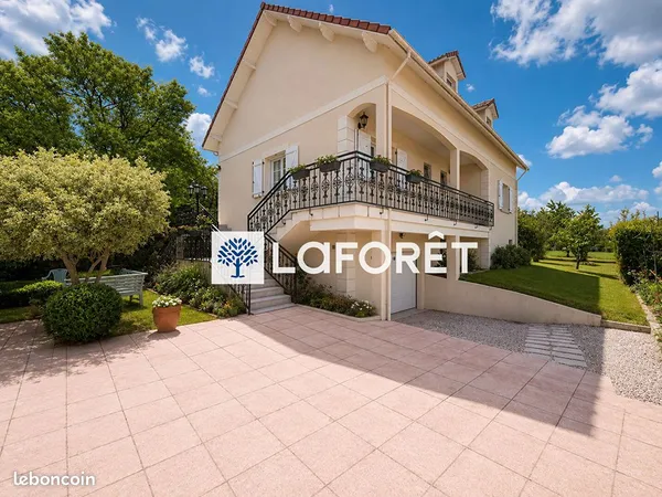 Villa 7 pièces 121 m²