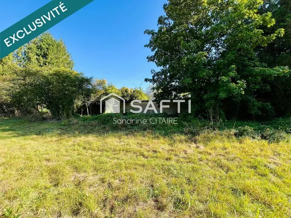 Terrain constructible 1 538 m² divisible