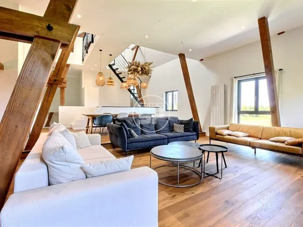 Propriété d'exception - 239 m² à 15 min de Bâle