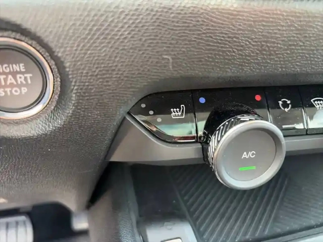 Citroën C4 puretech 130 eat8 — photo 24