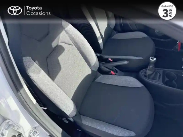 Toyota Aygo X 1.0 vvt-i 72ch dynamic my23 — photo 6