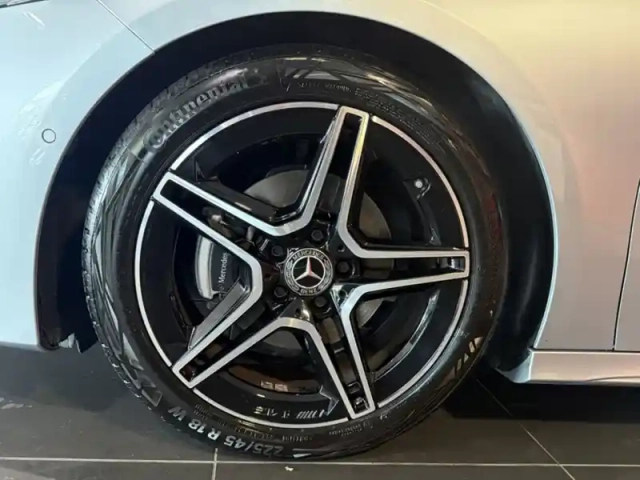 Mercedes Classe A 200 d amg line — photo 6