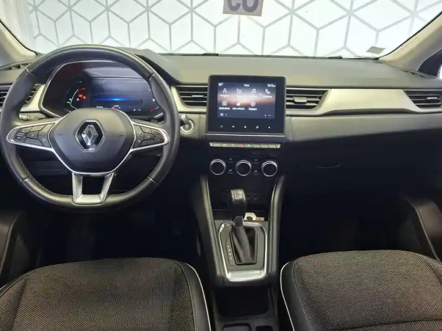 Renault Captur blue dci 115 edc — photo 11