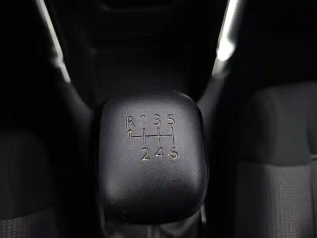 Citroën C3 Aircross puretech 110 s&amp;s bvm6 — photo 40