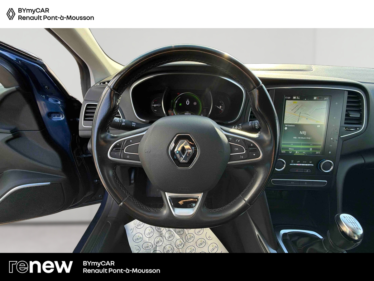 Renault Mégane IV Berline TCe 140 FAP — photo 10