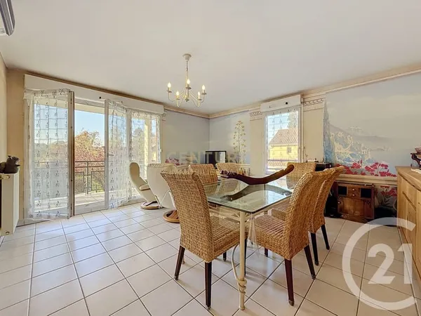 Appartement 4 pièces 83 m²