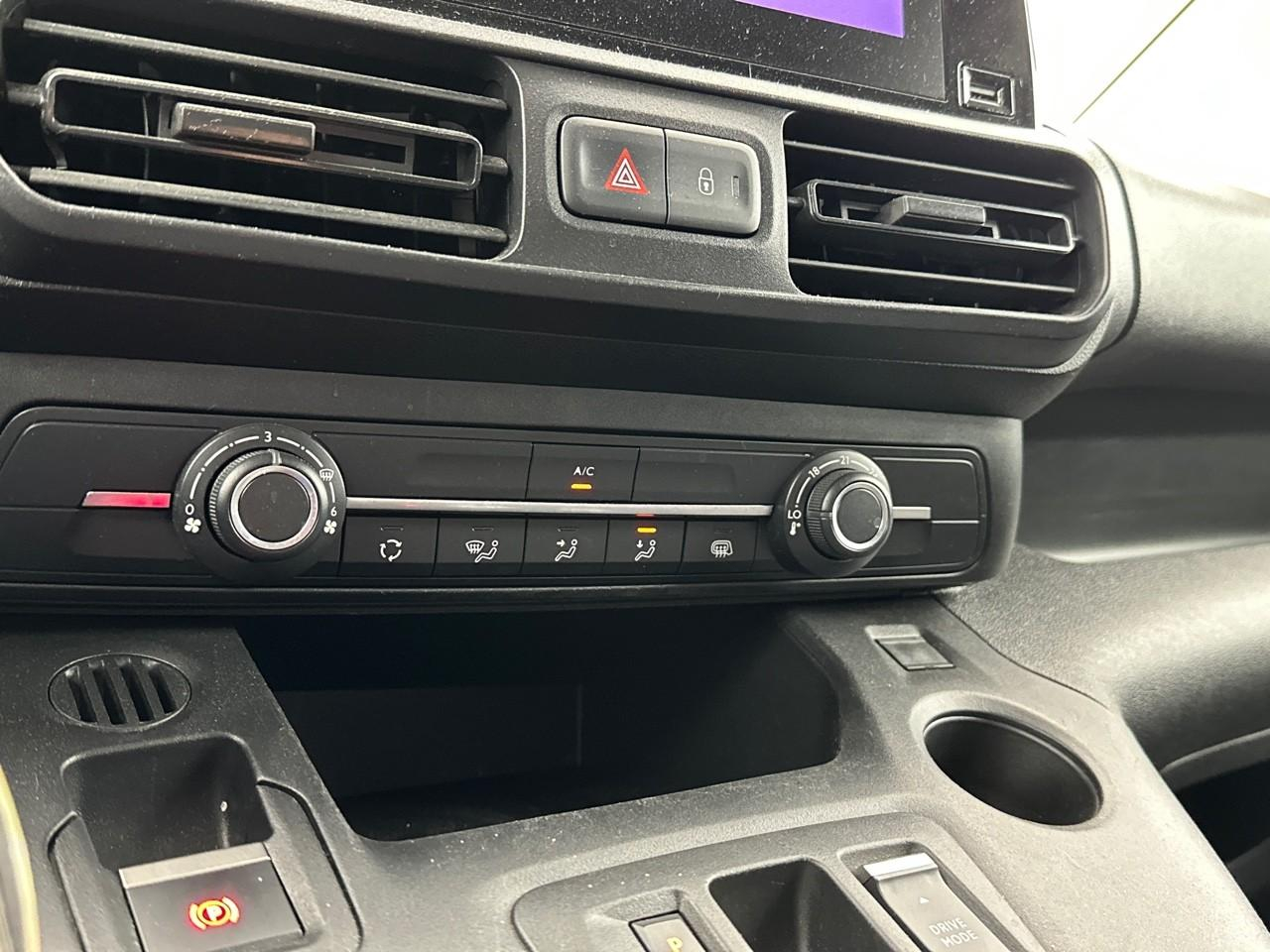 Fiat Doblo -e fourgon m 800kg electrique 100 kw batterie 50 k — photo 28