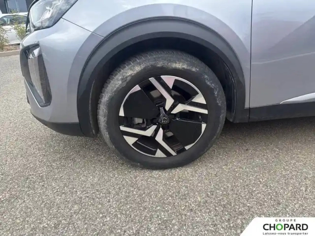 Peugeot 2008 hybrid 145 e-dcs6 — photo 23