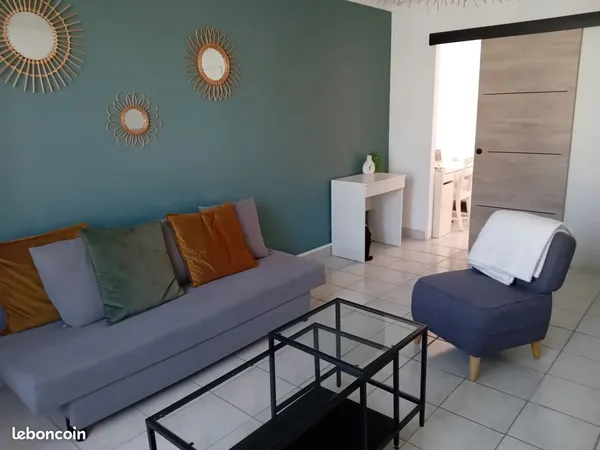 Bel appartement a louer aux Capucins