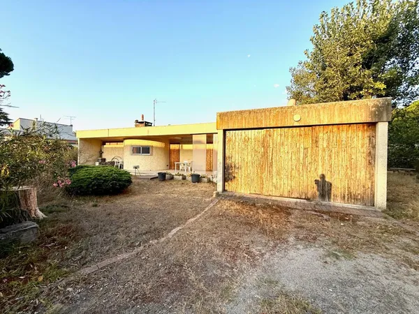 Maison 5 pièces de 199m2 sur une parcelle de 968m2