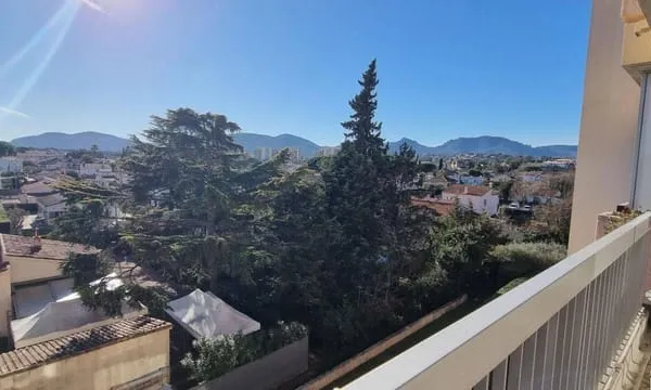 Studio 1 pièce 30 m²