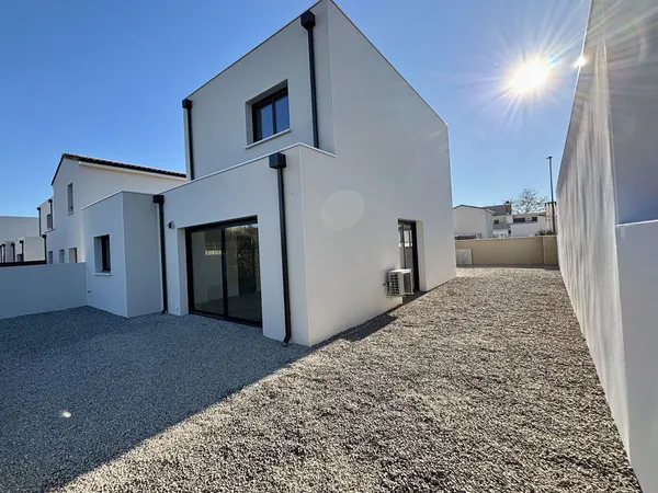 Dépt Hérault (34) A vendre sur Canet Maison Neuve T4 avec grand garage