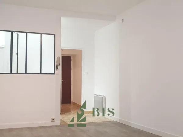 Studio 1 pièce 31 m²