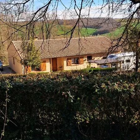 Vente Maison sur 35oom2 + 1 terrain constructible de +de 4000m2 + 1 hectares de terrain agricole