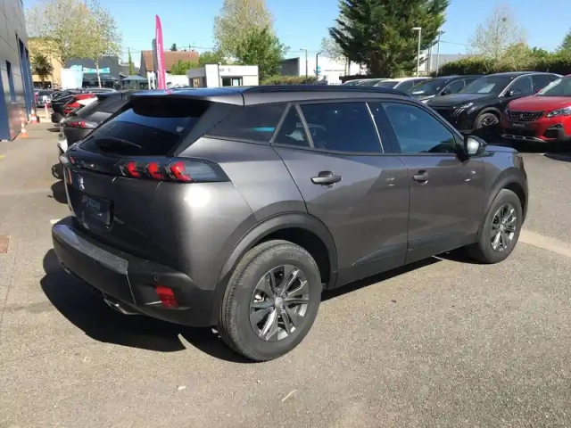 Peugeot 2008 puretech 130 s&amp;s eat8 — photo 5