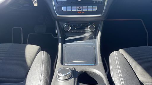 Mercedes Classe CLA Shooting Brake 220 CDI 177 7G-Tronic - Sensation – 2016 – 141934 km – Diesel – Boîte Automatique — photo 5