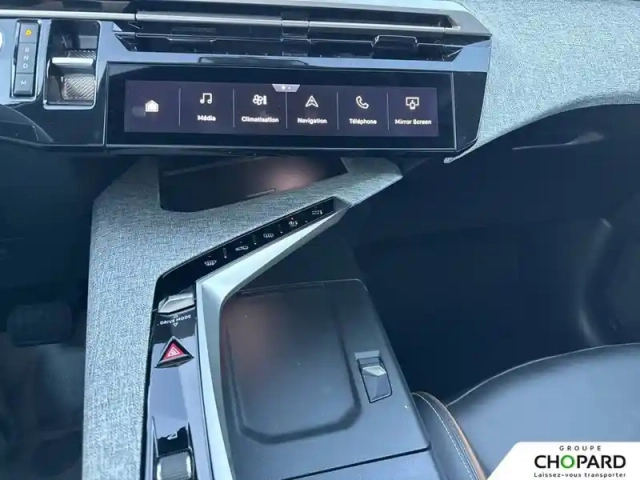 Peugeot 3008 hybrid 136 e-dcs6 — photo 21