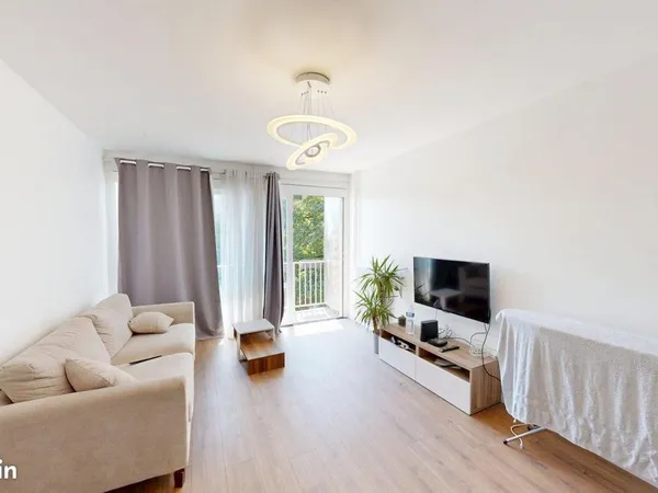 Chambre 5 pièces 95 m²