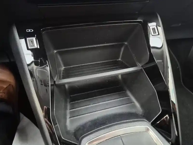 Peugeot 2008 puretech 100 s&amp;s bvm6 — photo 29