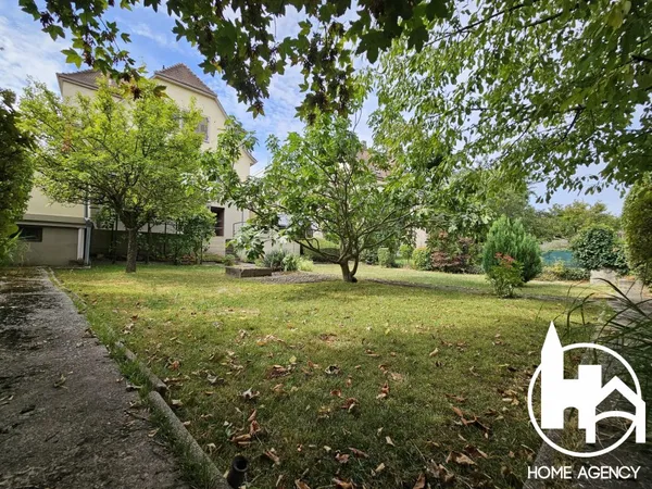 Maison 8 pièces 163 m²
